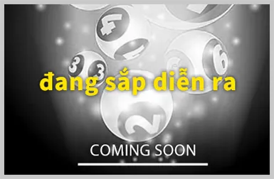 Sân tennis với người chơi đang giao bóng